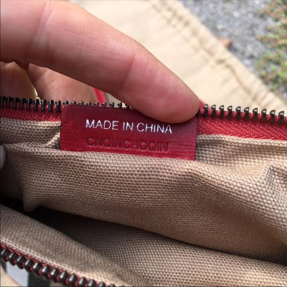 Store Closing Sale !Authentic Burberry Crossbody /Clutch - Picture 9 of 12